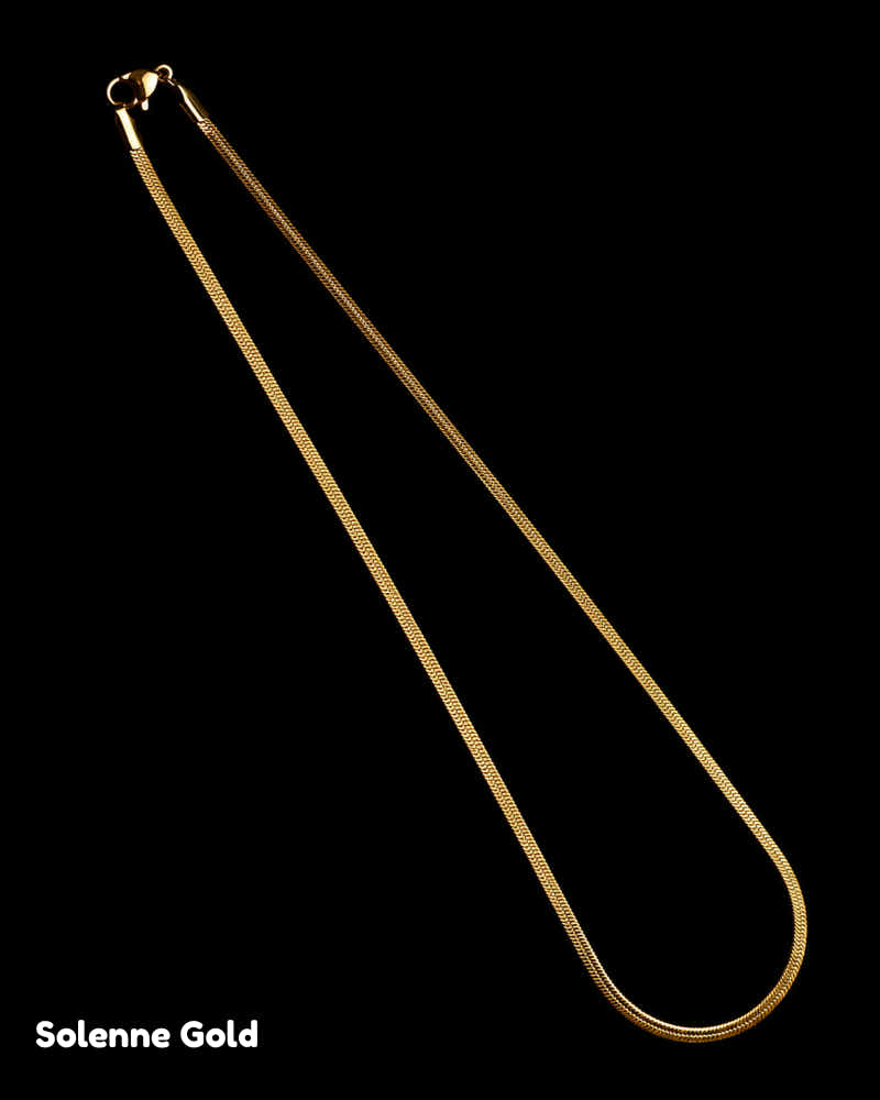 The Aureus Shadow Set: Solenne Gold, Veyra Gold & Eclipse Mate Trio