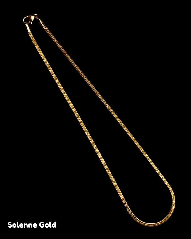The Aureus Shadow Set: Solenne Gold, Veyra Gold & Eclipse Mate Trio